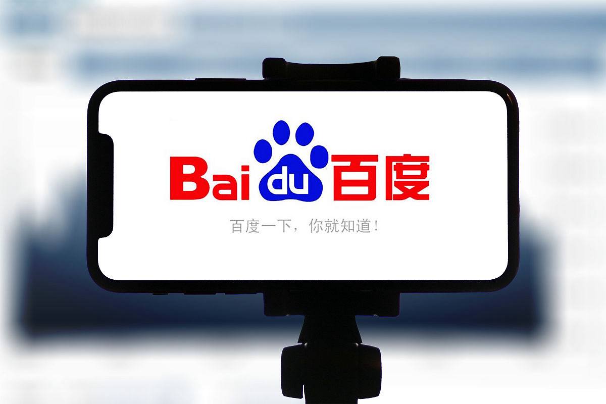 刘宇宁剪短发了